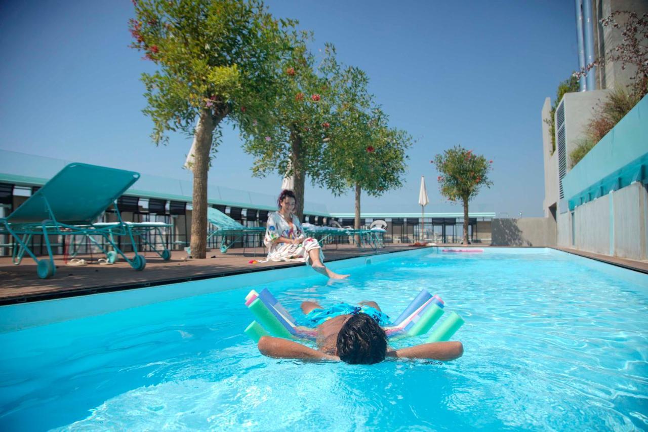 Bossa Nova Beirut Hotel Ngoại thất bức ảnh