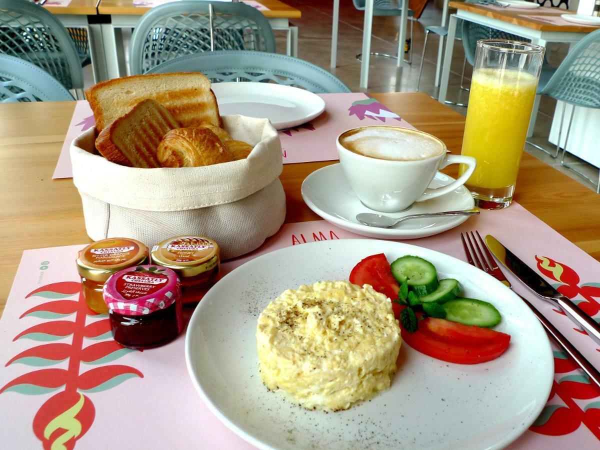 Bossa Nova Beirut Hotel Ngoại thất bức ảnh